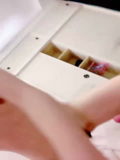 欧美日本在线一区二区三区-高冷男受用钢笔玩自己-成人AV