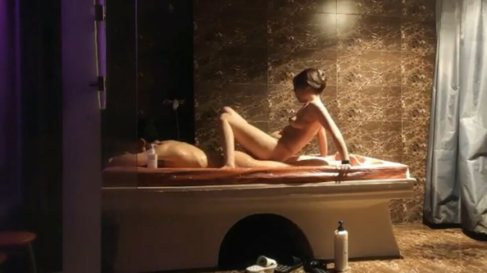 这个美术社大有问题免费观看漫画-男生的肌肌桶女生的肌肌-成人AV