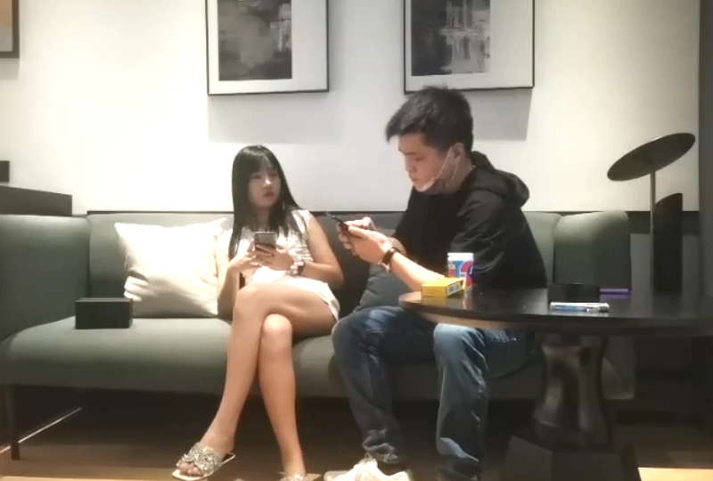 乳色吐息高清-进击的巨人第五季-成人AV