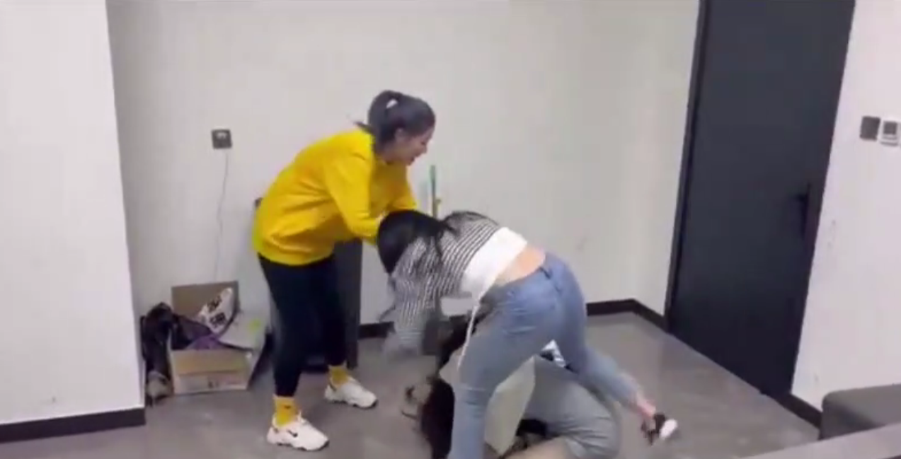 不许穿内裤随时挨c翔霖-杨钰莹裸体做爰视频-成人AV