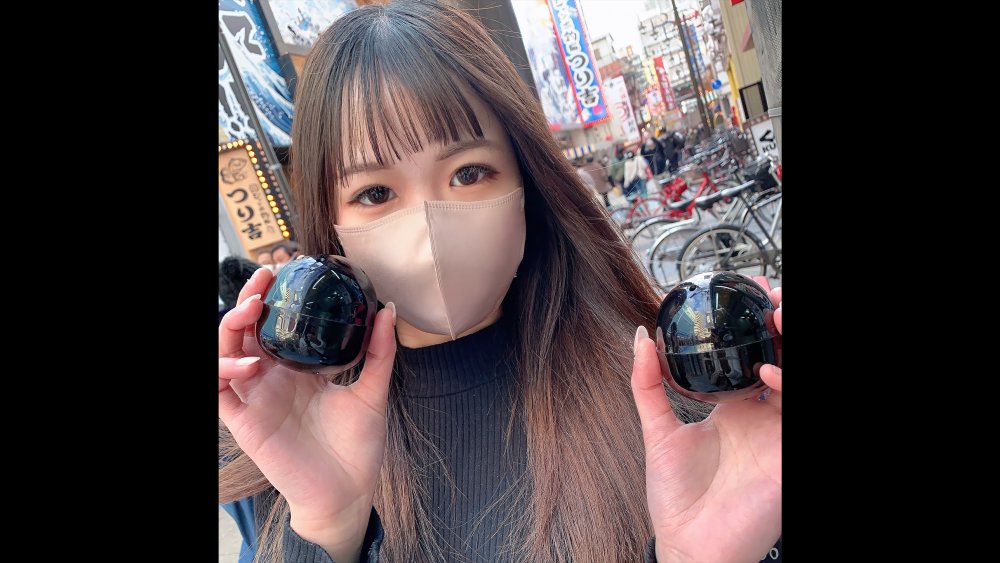 性交生活片A级-他含着她的花蒂猛吸-成人AV