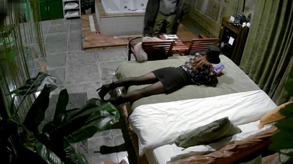 《甜性涩爱》免费观看-激情床戏片段爱爱-成人AV