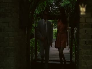 被十几个男人扒开腿猛戳动图-吴辰君三级露全乳-成人AV