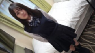 年轻漂亮的嫂子在线观看-《桃花依旧笑春风》-成人AV