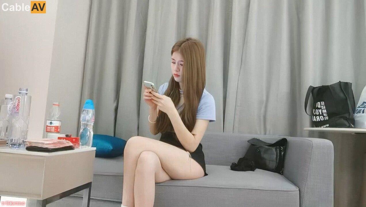 18黄色-公车上的激情3电影-成人AV