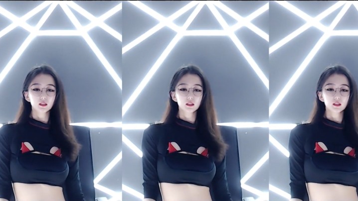 韩国三级网站在线观看-大尺度吃奶摸下-成人AV